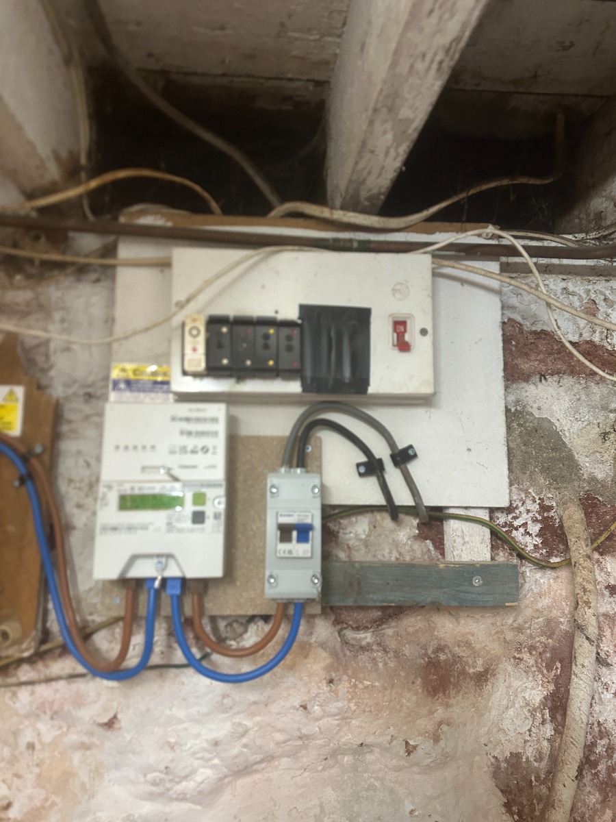 Electrician: Image 16